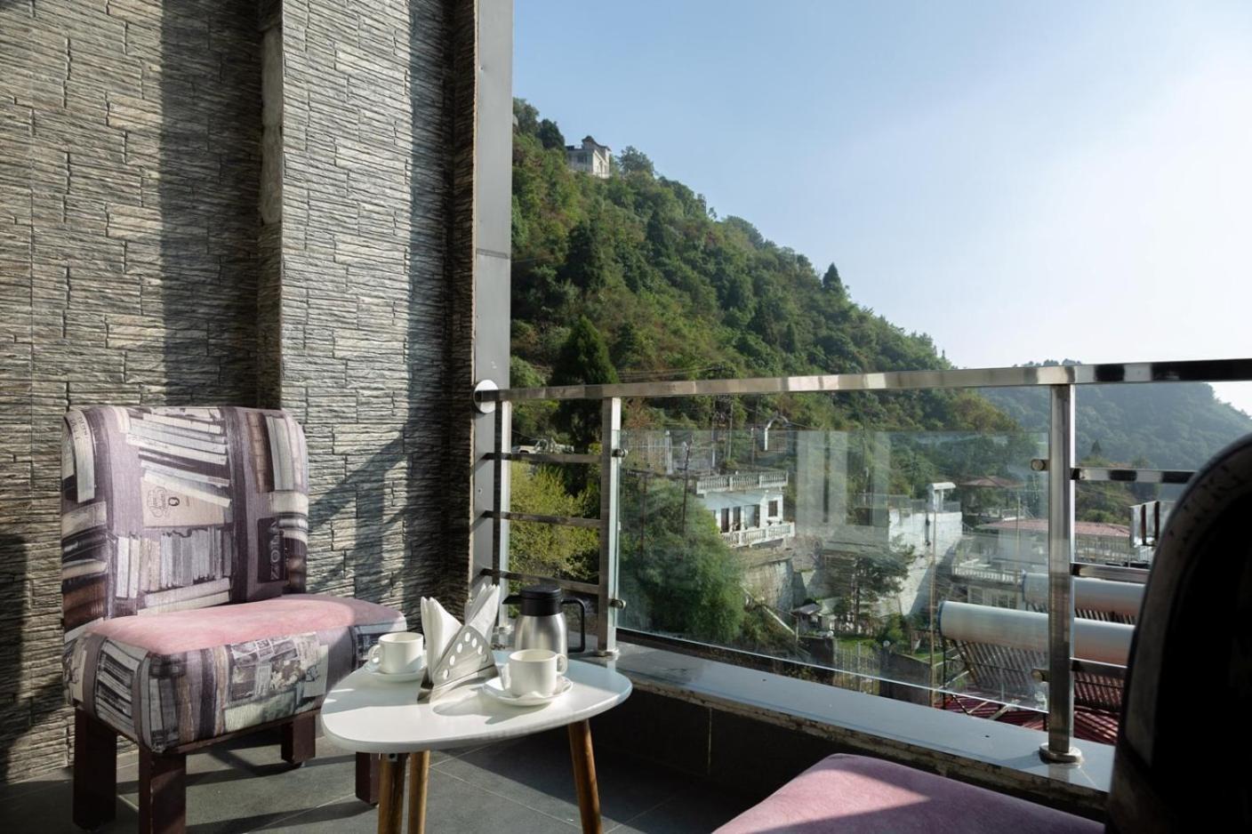 Hotel Park Royale Inn Mussoorie Habitación foto